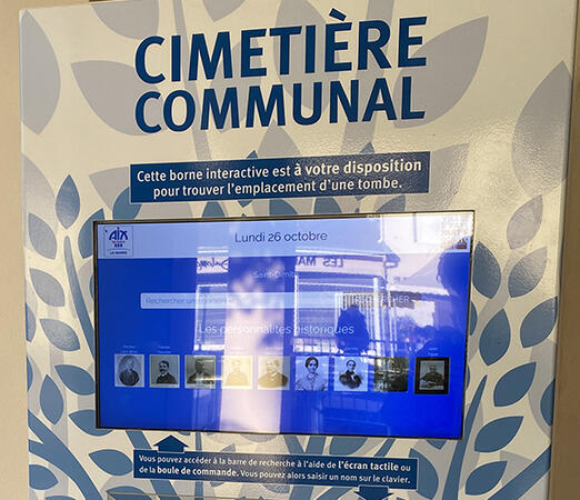 Cimetière borne interactive